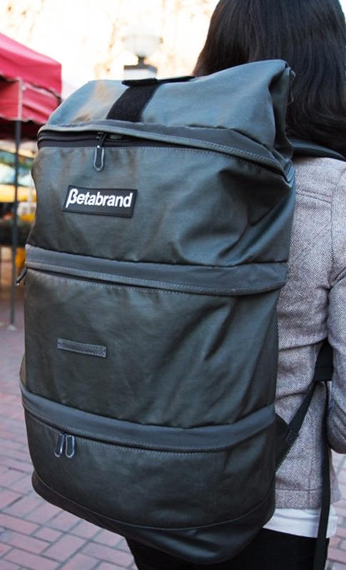 Grocery backpack! With compartments to divide things, so easy to carry. Brilliant! Love! #product_design