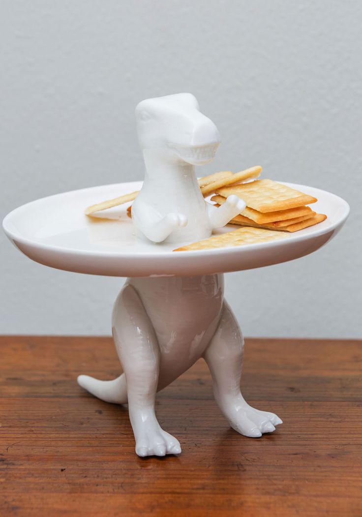 T-Rex dinosaur snack plate - makes me smile! #product_design