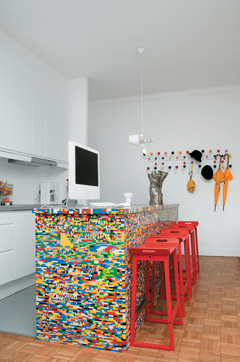 Lego kitchen bench - AWESOME! #product_design