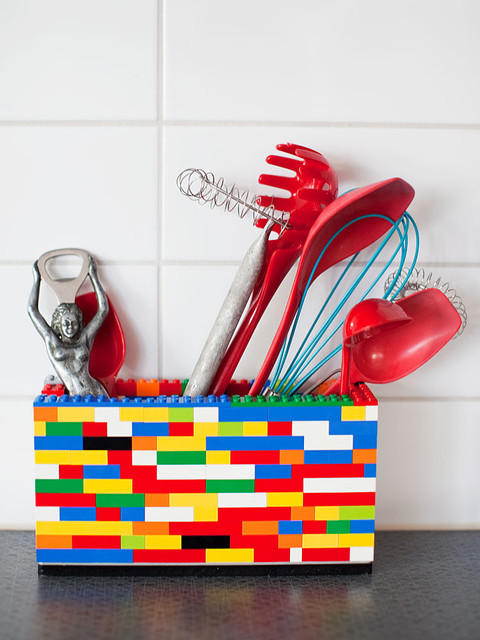 Lego kitchen utensil holder - awesome DIY idea! #product_design