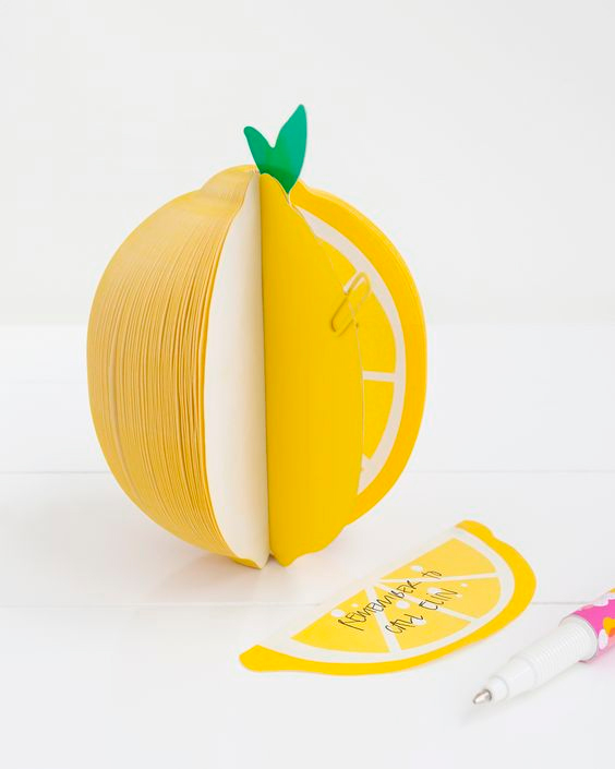 Cute 3D lemon notepad - perfect for keeping on your desk for little scribbles & reminders