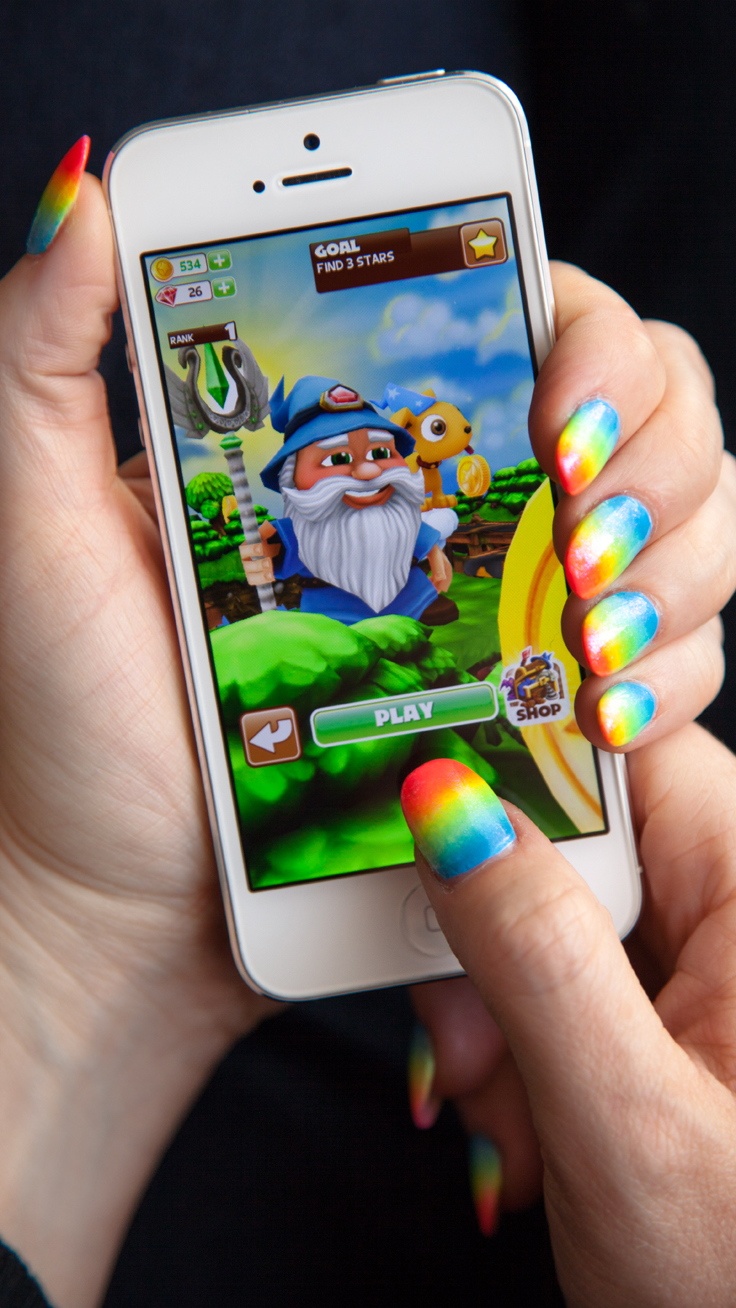 Super fun rainbow ombre nails inspired by Puzzle Wiz colour match game - download now for FREE on iPhone or Android: http://m.onelink.me/898eaf14