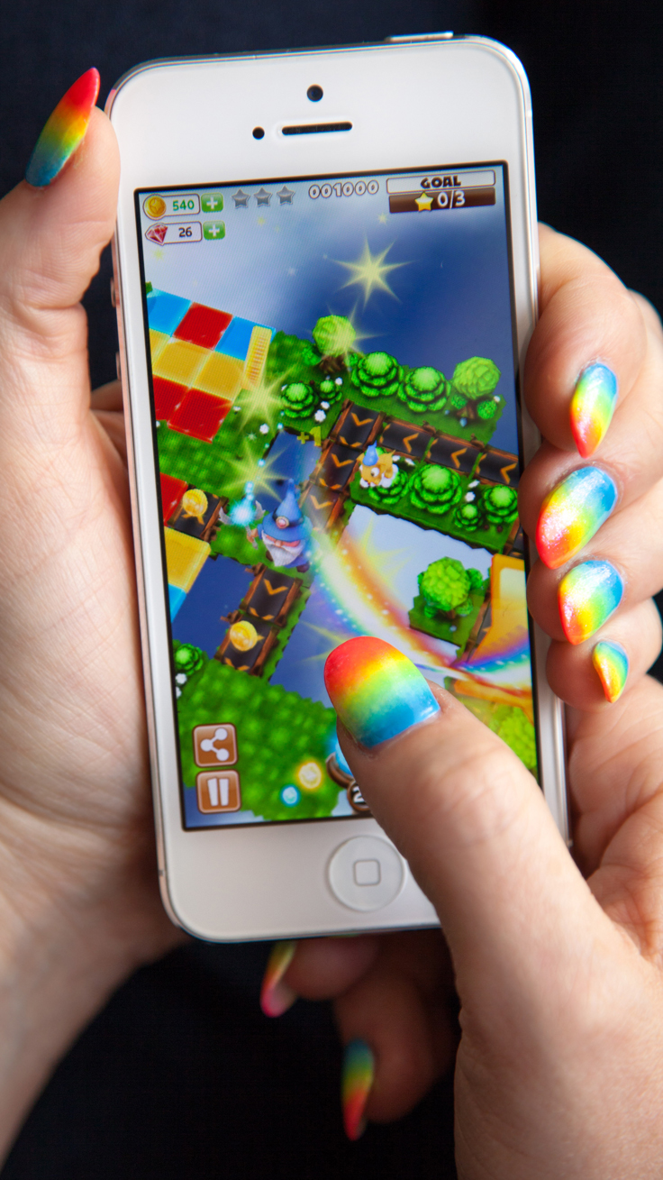 Super fun rainbow ombre nails inspired by Puzzle Wiz colour match game - download now for FREE on iPhone or Android: http://m.onelink.me/898eaf14