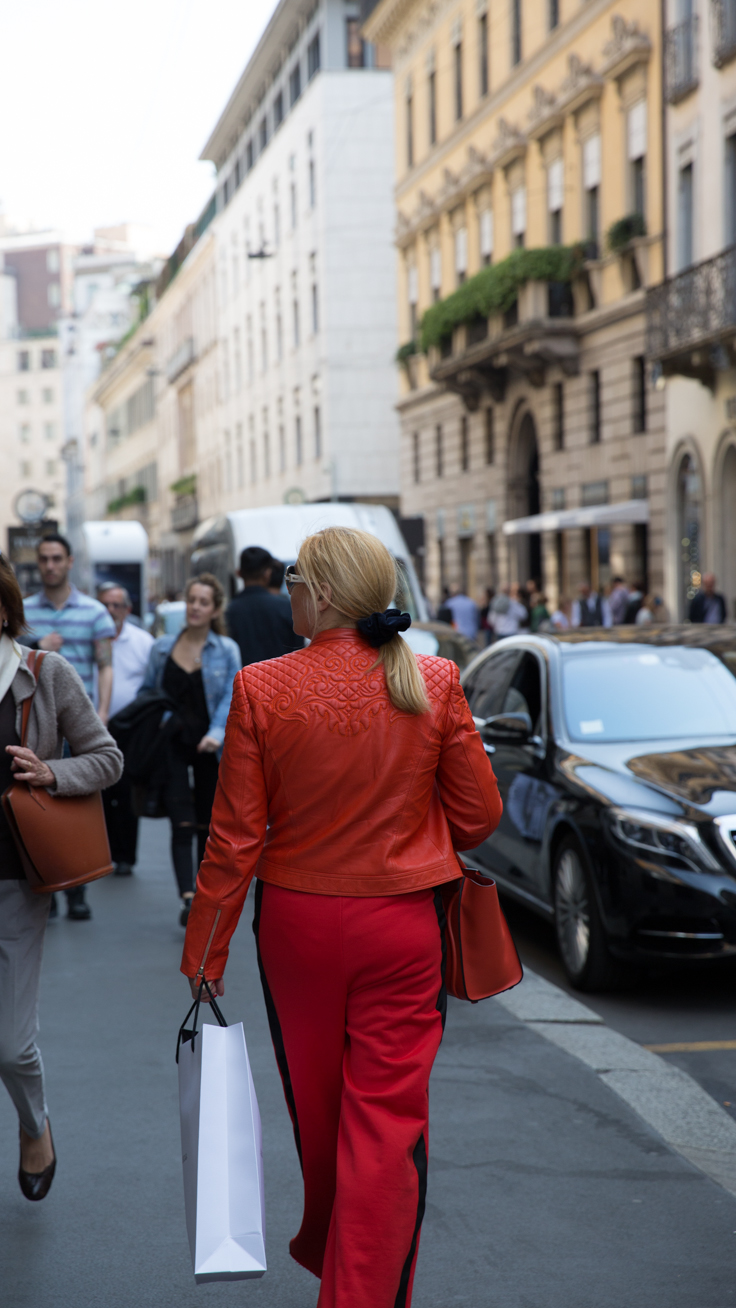 Milan spring street fashion | Italian Leather jacket | The Ultimate Guide to Milan Design Week