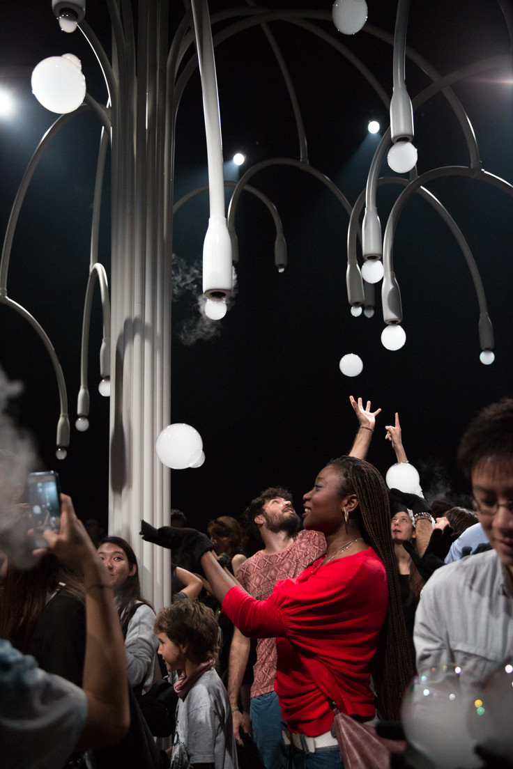COS x Studio Swine installation at Cinema Arti during Milan Design Week 2017 drew inspiration from sakura (cherry blossom) season in Japan. The installation featured a giant tree that blew smoke-filled bubbles that were able to be caught if wearing the textured black gloves provided. "Bubbles, bubbles, everywhere!" Winner of the Milan Design Award for 2017, this giant tree by COS x Studio Swine blew out perfumed bubbles that you could play with before they disappeared in a puff of vapour. Truly interactive and mesmerising- I could have spent hours in here. The Ultimate Guide to Milan Design Week