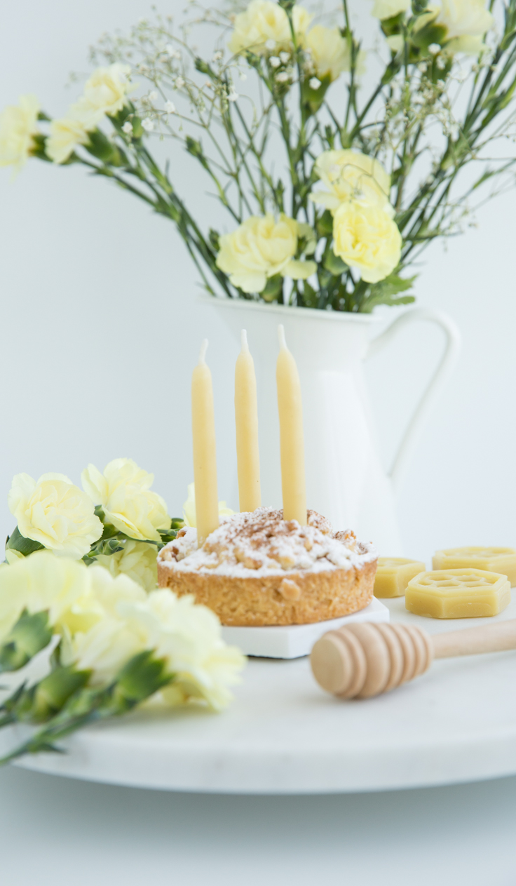 Celebrate with the delicious subtle scent of warm honey with these natural beeswax birthday cake candles with safe and non-toxic wax | The Makers Realm